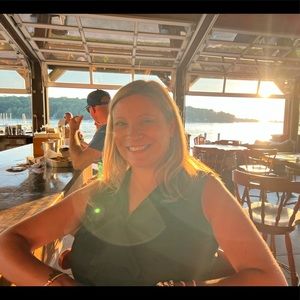 Meet your Posher, Leanne